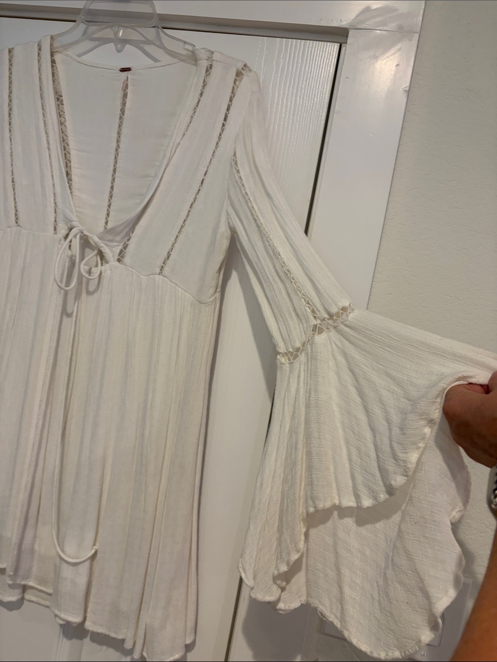 Free People Cream Boho V-Neck Tie-Front Tunic - Picture 2 of 3